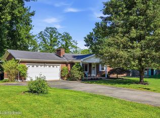 687 Meadowbrook Dr, Shepherdsville, KY 40165