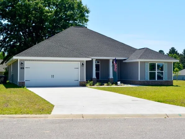 125 Saint Stephens Ct, Atmore, AL 36502