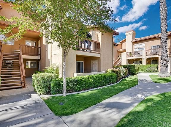 4th image of 42140 Lyndie Ln Unit 17