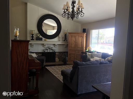3rd image of 1311 Plumbago St