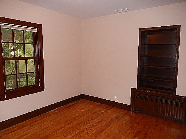 1st image of 9600 S Parkside Ave