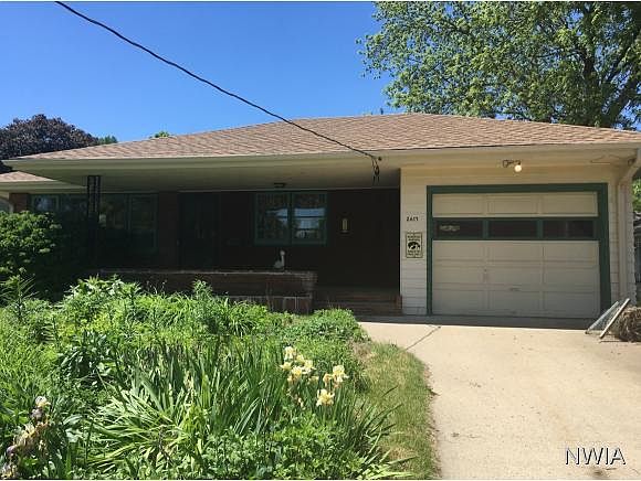 1st image of 2617 Ross St