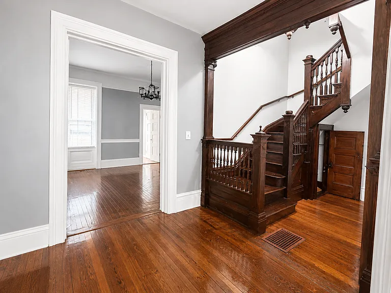 205 E Prospect Ave — Photo 6