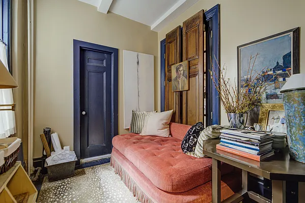 Sold by Compass | media 52