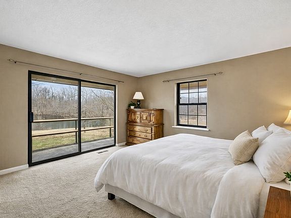11th image of 1552 New Harmony Rd