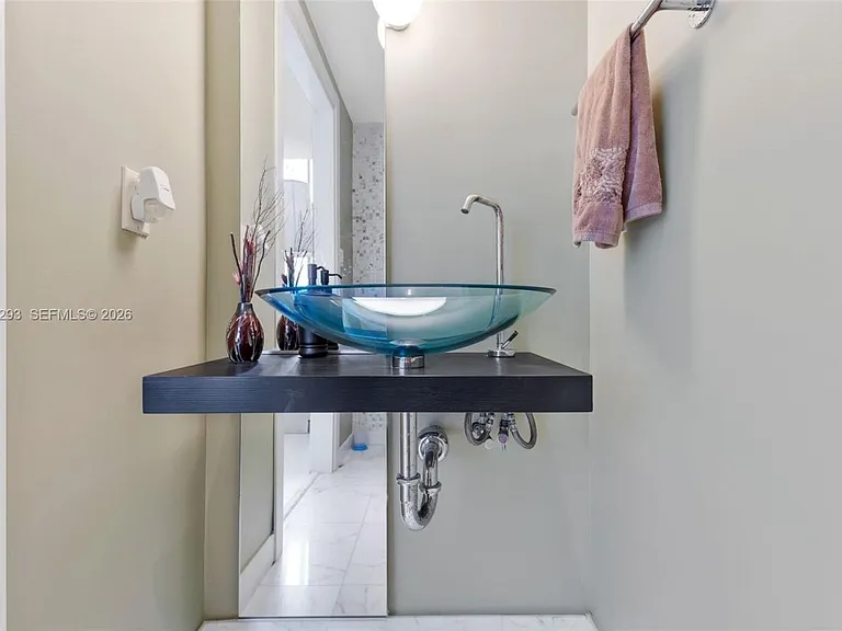 200 Biscayne Boulevard Way #504 — Photo 3