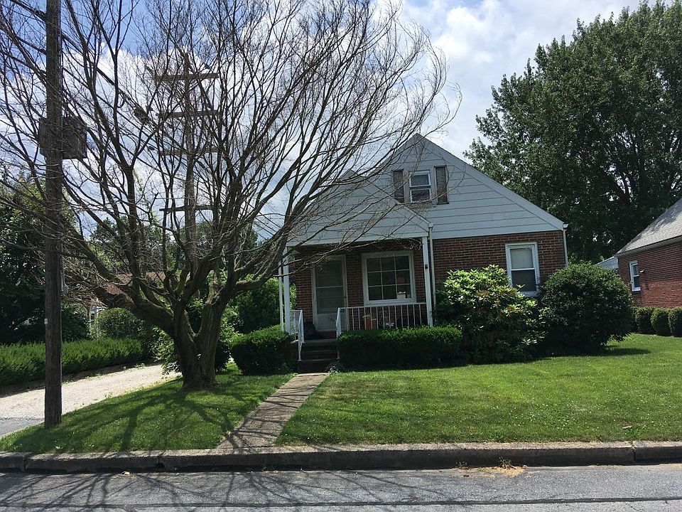 2nd image of 106 Cortelyou Ave
