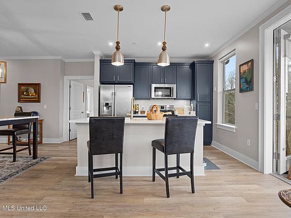 5th image of 2501 Bienville Blvd #237