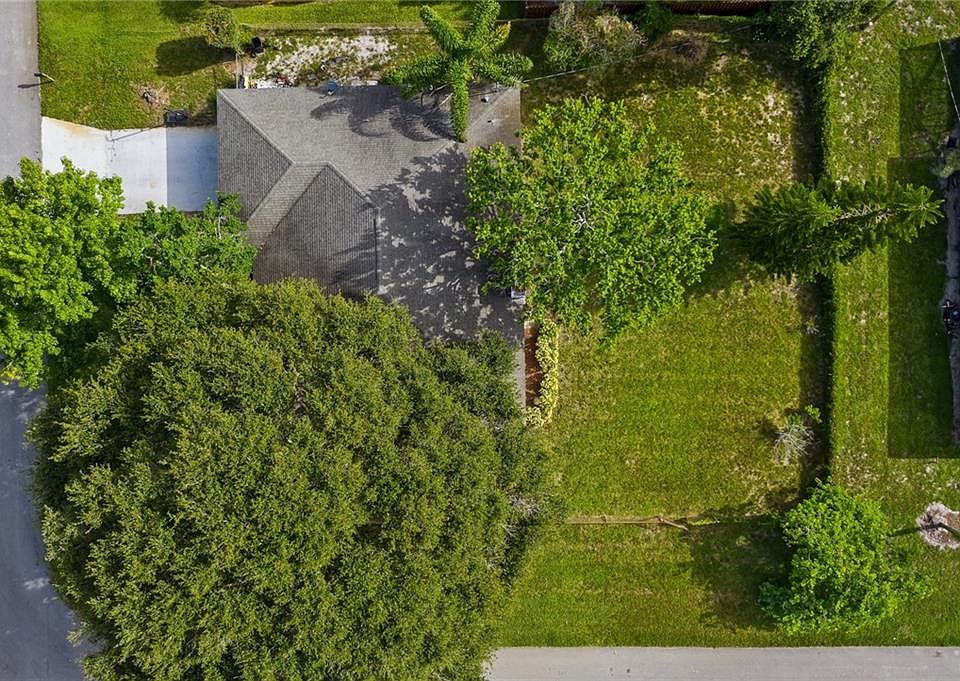 1st image of 480 10th Ave