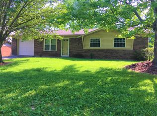 225 Glendale Dr, Charlestown, IN 47111