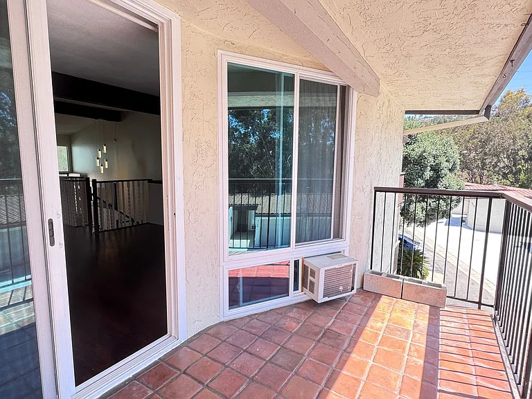 2404 Altisma Way #D — Photo 11