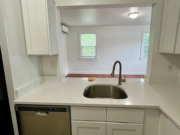 4564 Macarthur Blvd NW #302 — Photo 6