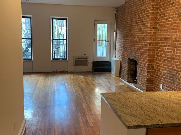4th image of 62 W 91st St #33