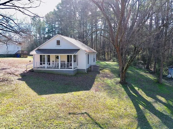 703 N Cedar St, Gleason, TN 38229