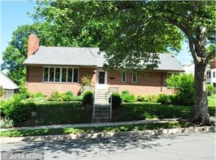 1407 Leegate Rd NW, Washington, DC 20012