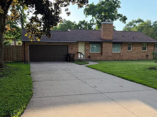 5215 Greenfield Pkwy, East Lansing, MI 48823