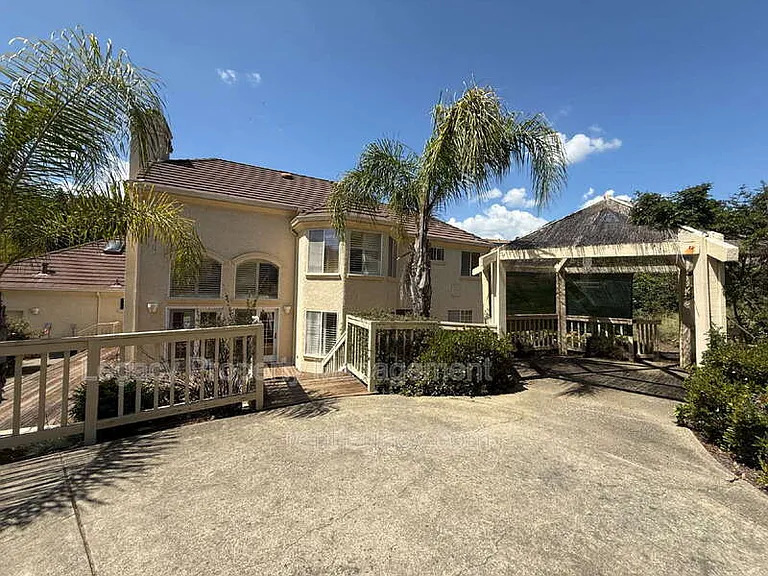 2552 Cotswold Hill Dr — Photo 20
