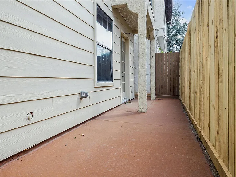 3614 Lancashire Ln — Photo 44