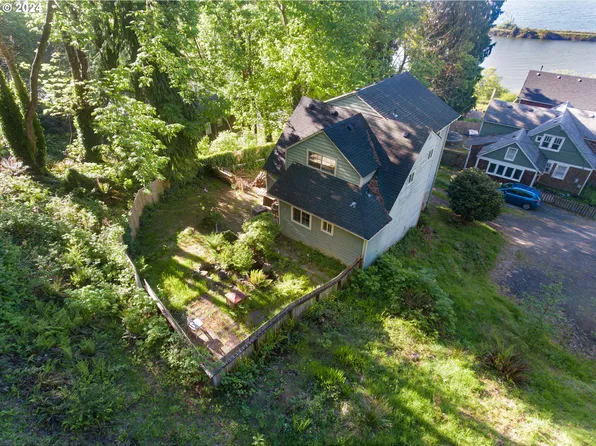 4260 Commercial St, Astoria, OR 97103