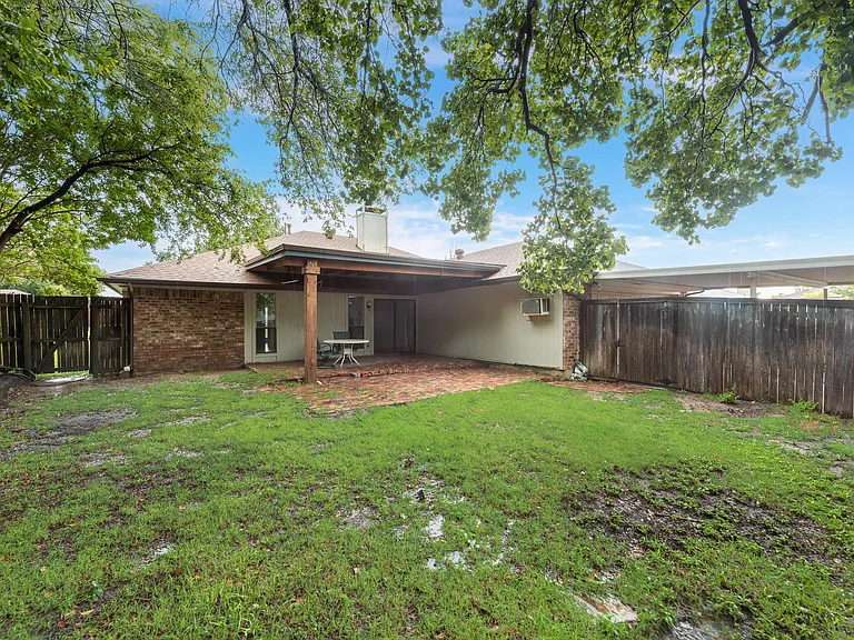 2623 Fallcreek Dr — Photo 19