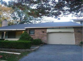 201 Danor Ct, Chesterbrook, PA 19087