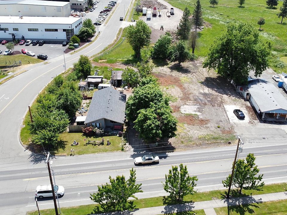 2nd image of 1406 W Main St