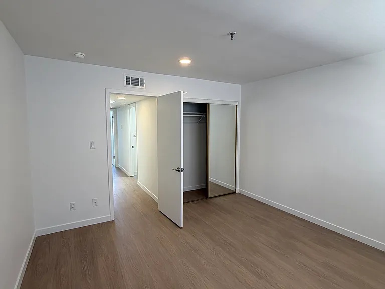 121 Olive St #12 — Photo 10