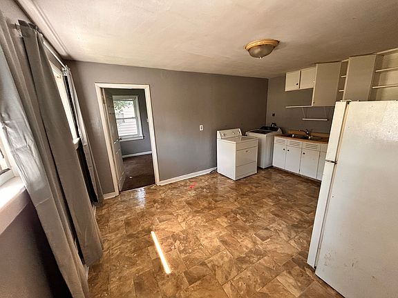3rd image of 12 Main St #4