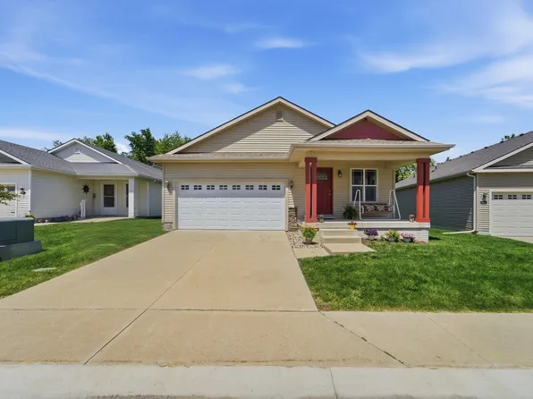 9079 Linden Dr, West Des Moines, IA 50266