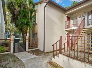 Parc Vista, Miami, FL 33186