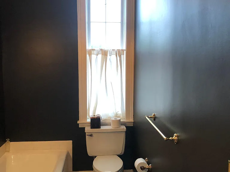 418 E Macon St — Photo 6