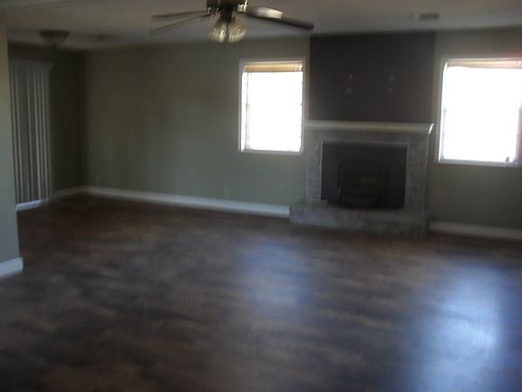 2nd image of 1020 Highland Dr