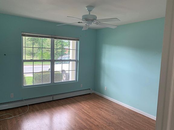 3rd image of 75 Commercial Ave