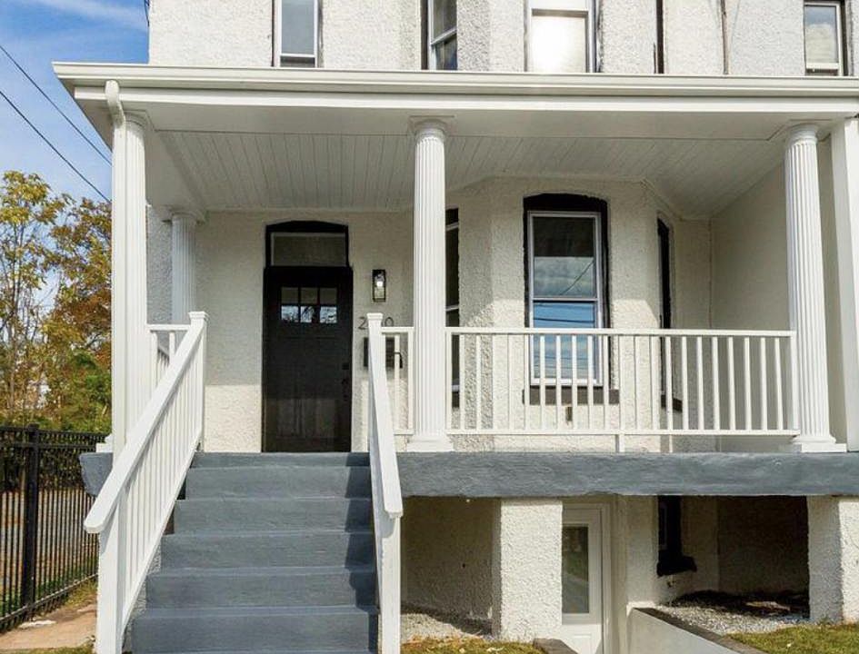 Entrance to basement at bottom right or picture