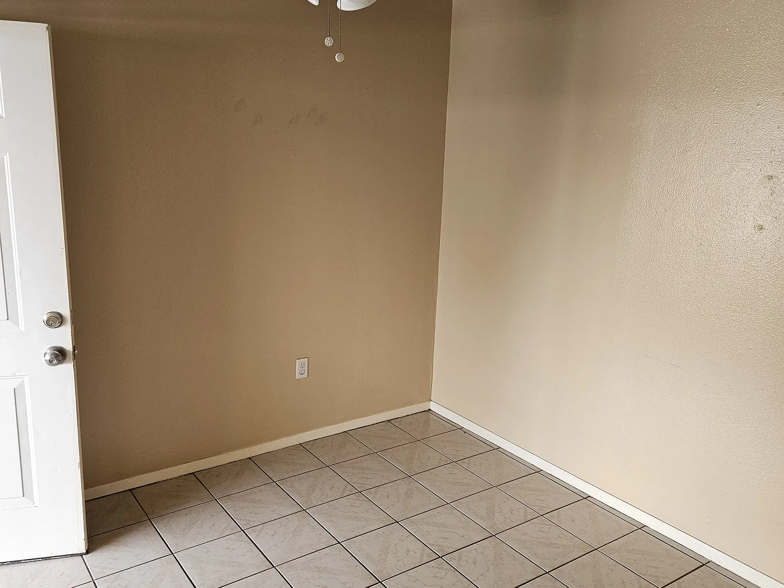 1 bed, 650 sqft, $600 — Photo 2