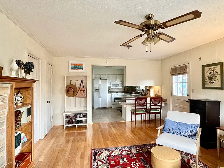 4652 Paul Revere Rd — Photo 14