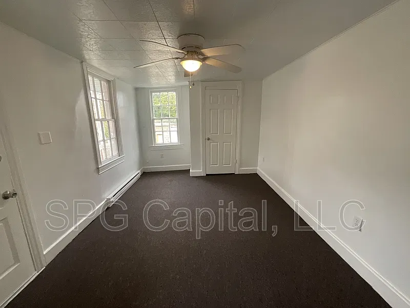 425 W Princess St