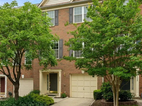 4030 Stonehenge Way, Fairfax, VA 22030