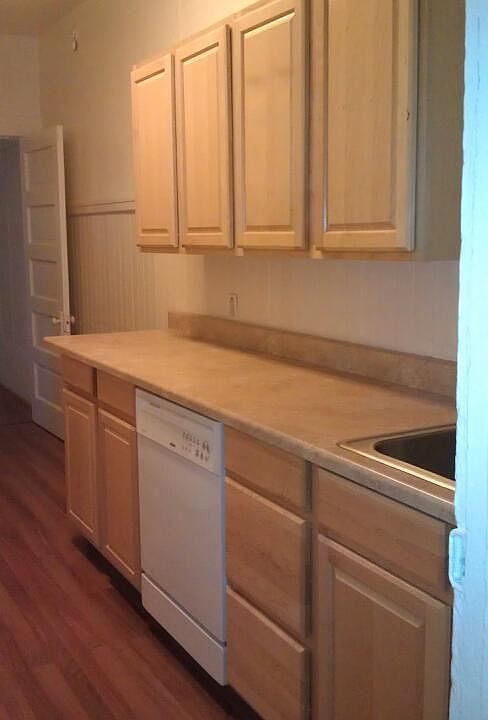 2nd image of 1901 G St APT 02