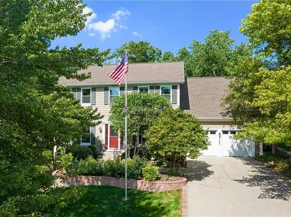 13700 W 75th Pl, Lenexa, KS 66216