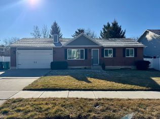 888 E Dupler Rd, Sandy, UT 84094