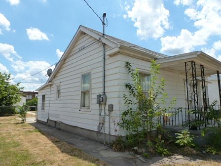 2nd image of 214 E Vine St