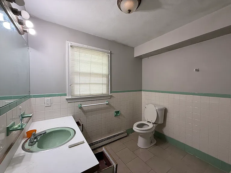 148 Bradford Ave #7 — Photo 4