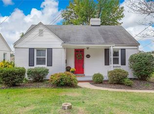 1237 Winstead Pl, Greensboro, NC 27408