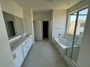 1932 Enchantment Dr, Manteca, CA 95337