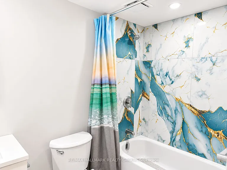 735 Borthwick Ave — Photo 9