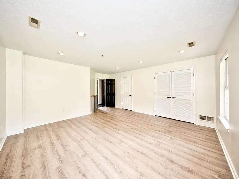 130 Spencer Cir — Photo 30