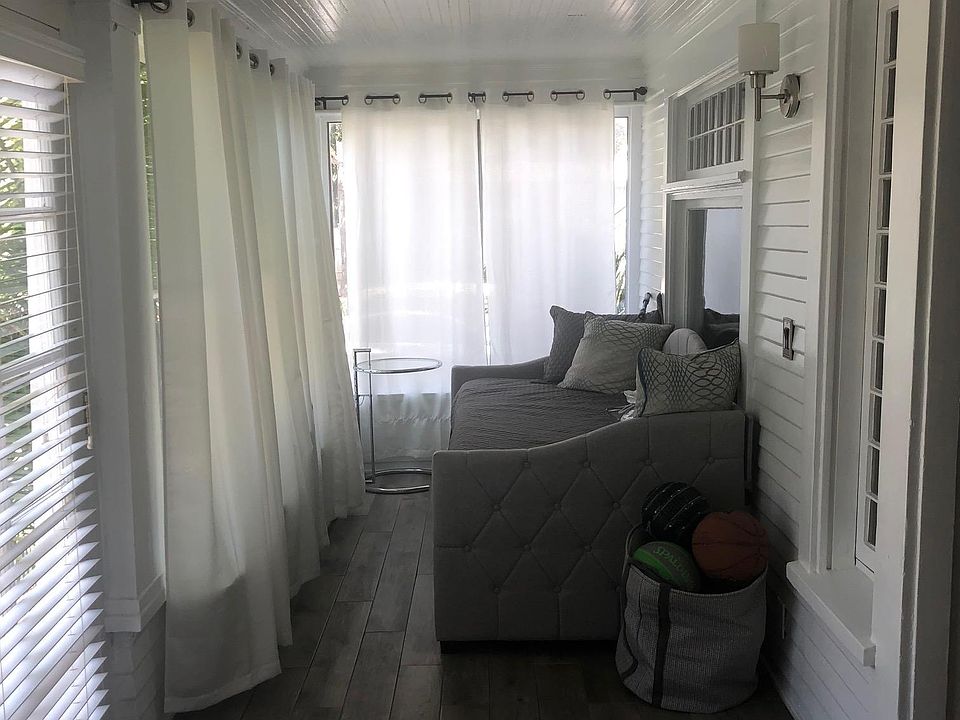1st image of 1005 5th St #A