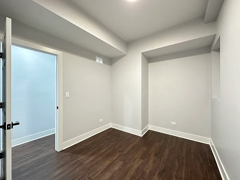 2171 W Wilson Ave #6H — Photo 14