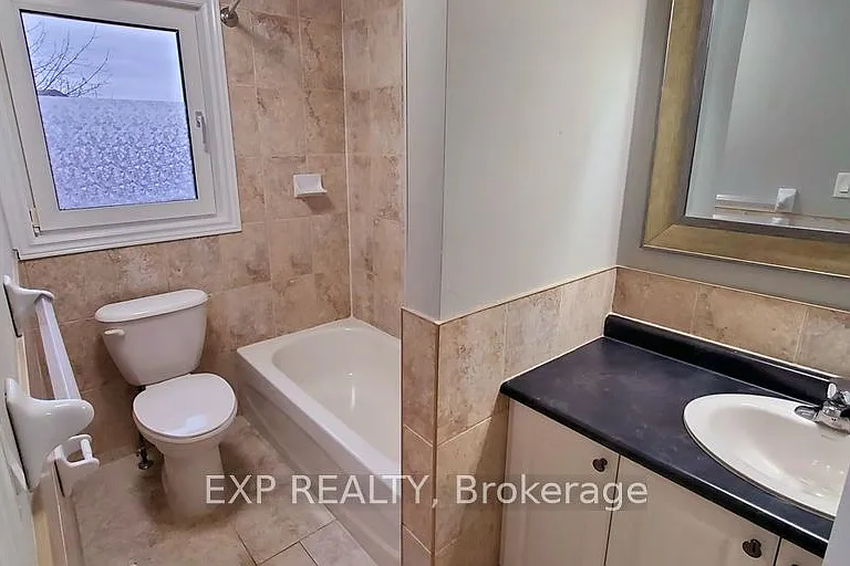 246 Lakeshore Rd #3 — Photo 5